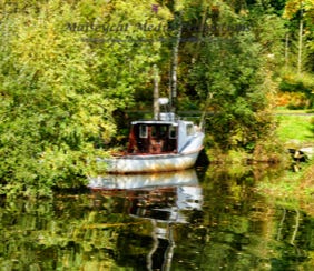 Lonely boat at Antrim castle